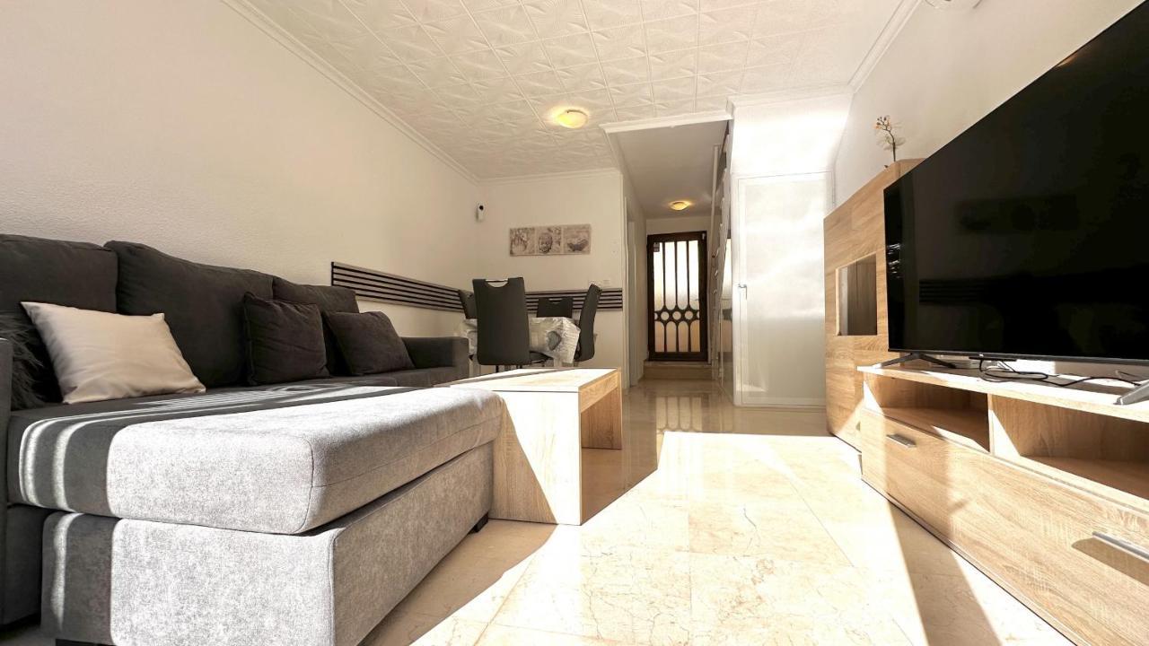 Bungalow Playa Poniente Benidorm Bagian luar foto