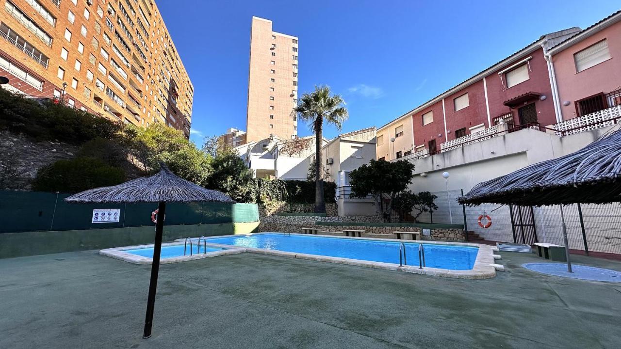 Bungalow Playa Poniente Benidorm Bagian luar foto